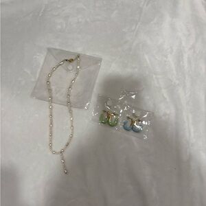 ALV jewels Pearl Necklace and Colorful Earrings Set